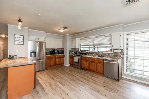 15838 Phend Road Hamshire TX 77622