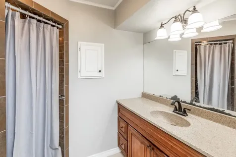 15838 Phend Road Hamshire TX 77622