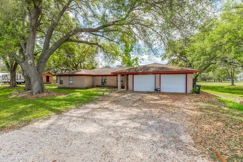 15838 Phend Road Hamshire TX 77622
