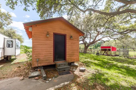 15838 Phend Road Hamshire TX 77622