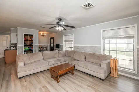 15838 Phend Road Hamshire TX 77622