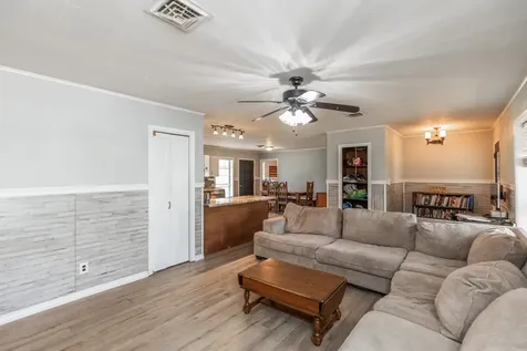 15838 Phend Road Hamshire TX 77622
