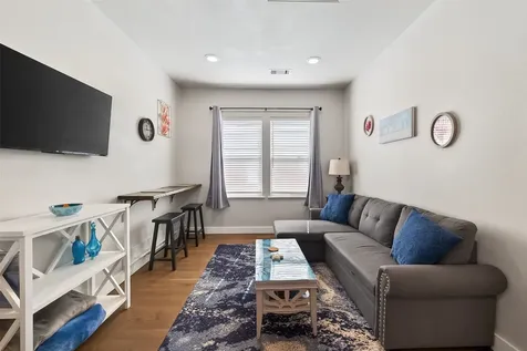 4925 Avenue N 1/2 Galveston TX 77551