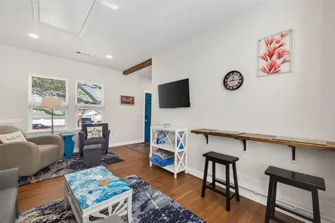 4925 Avenue N 1/2 Galveston TX 77551