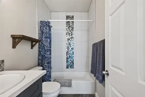 4925 Avenue N 1/2 Galveston TX 77551