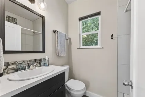4925 Avenue N 1/2 Galveston TX 77551