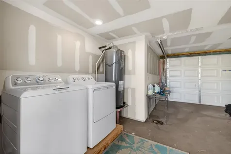 4925 Avenue N 1/2 Galveston TX 77551