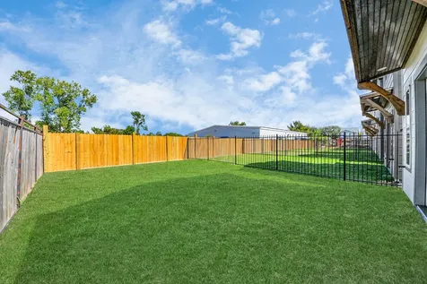 6322 Milwee Street B Houston TX 77092