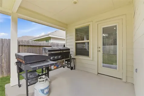 518 Road 5138 Cleveland TX 77327