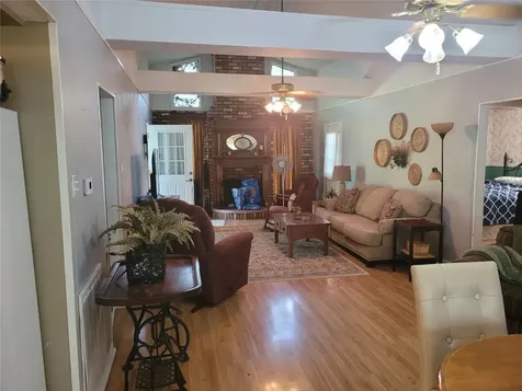 20 Connor Lane Huntsville TX 77320