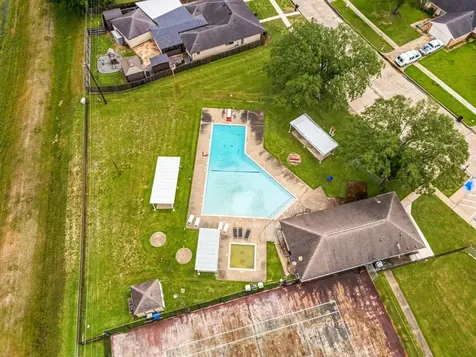 1727 Whispering Pine Court Missouri City TX 77489