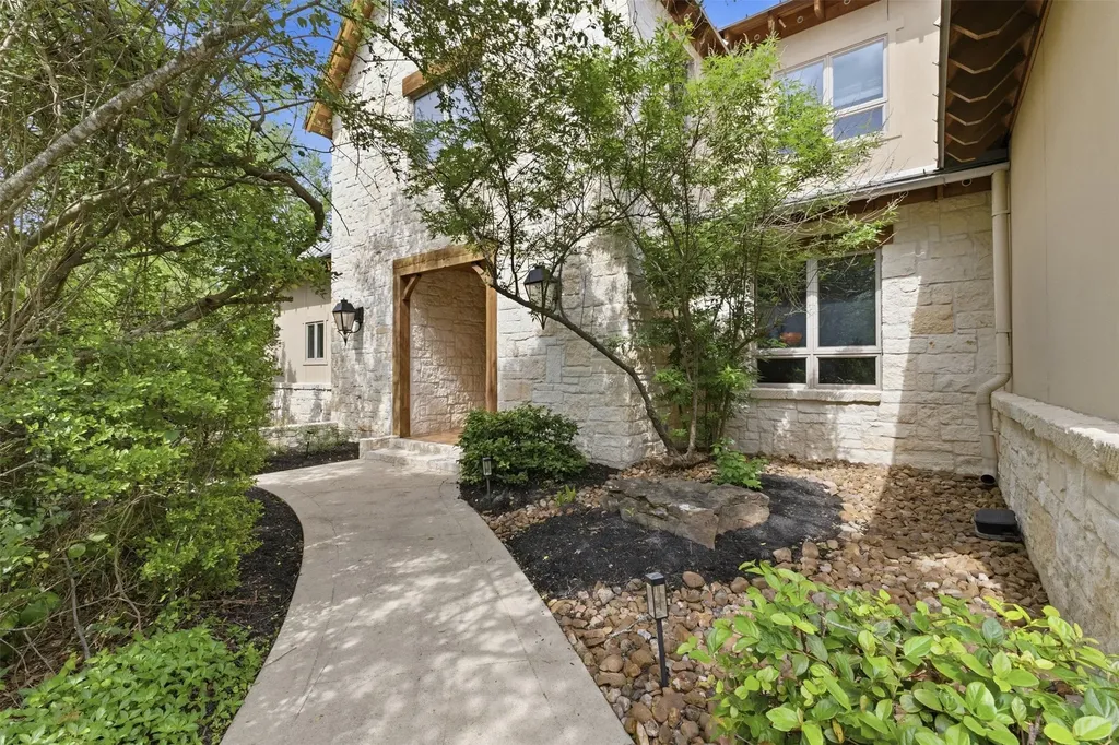 9201 Lake Forest Court N College Station TX 77845
