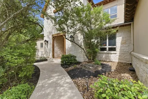 9201 Lake Forest Court N College Station TX 77845
