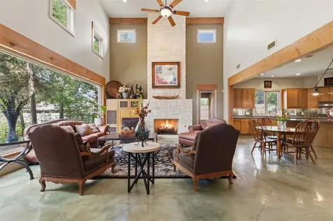 9201 Lake Forest Court N College Station TX 77845