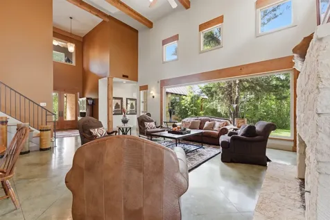 9201 Lake Forest Court N College Station TX 77845