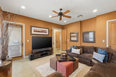 9201 Lake Forest Court N College Station TX 77845