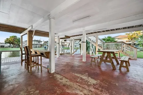 21814 Lampasas Drive Galveston TX 77554