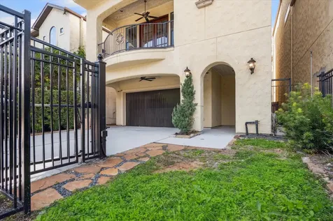 3614 Lancashire Houston TX 77027