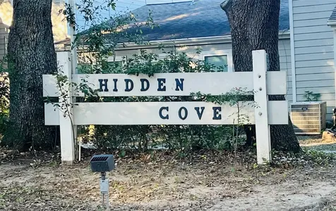 19 Hideaway Drive Friendswood TX 77546