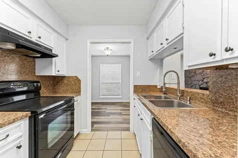 19 Hideaway Drive Friendswood TX 77546