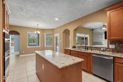 18815 Oxley Court Tomball TX 77377