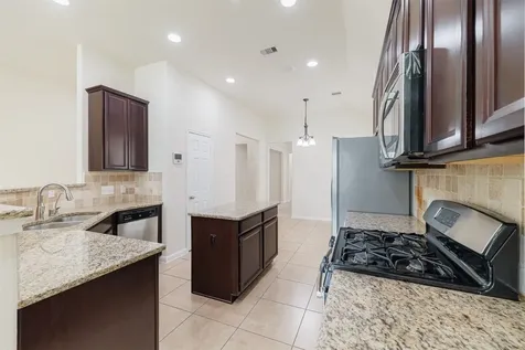 4207 Astoria Manor Lane Fulshear TX 77441