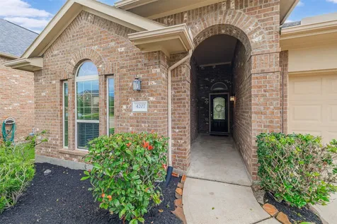4207 Astoria Manor Lane Fulshear TX 77441