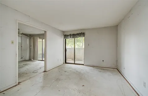 3015 Walnut Bend Lane 24 Houston TX 77042