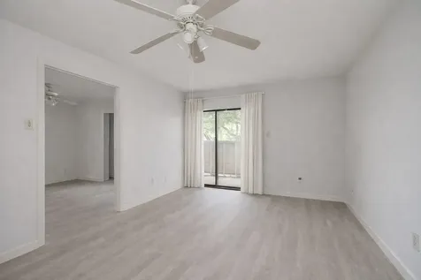 3015 Walnut Bend Lane 24 Houston TX 77042