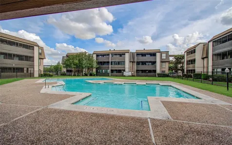 3015 Walnut Bend Lane 24 Houston TX 77042