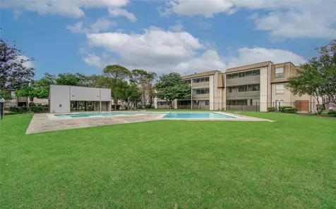 3015 Walnut Bend Lane 24 Houston TX 77042