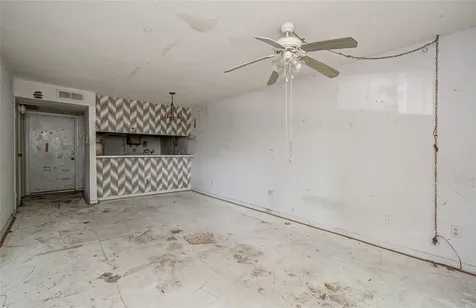 3015 Walnut Bend Lane 24 Houston TX 77042
