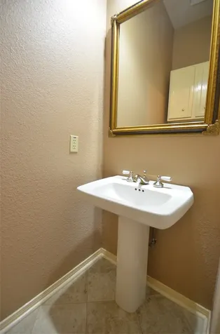 110 Sea Mist Drive League City TX 77573