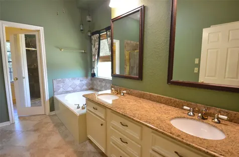 110 Sea Mist Drive League City TX 77573