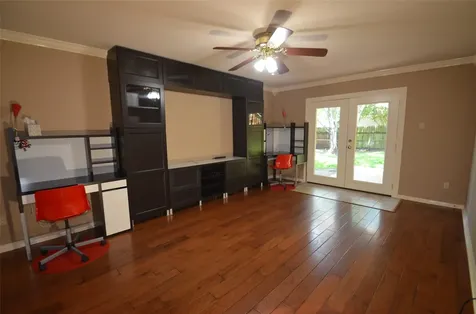 110 Sea Mist Drive League City TX 77573