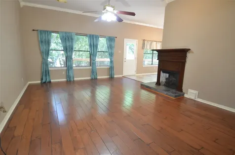 110 Sea Mist Drive League City TX 77573