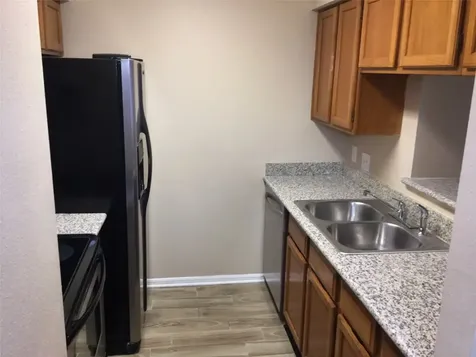 2120 El Paseo Street 1807 Houston TX 77054