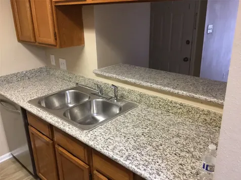 2120 El Paseo Street 1807 Houston TX 77054