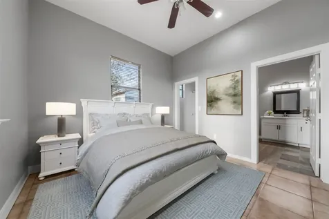 394 Rd 5102 H Cleveland TX 77327