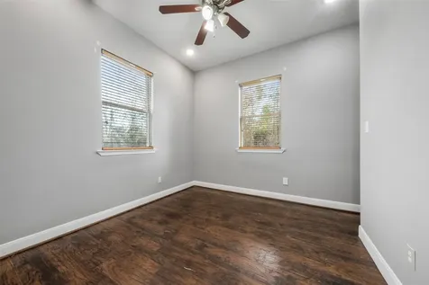 394 Rd 5102 H Cleveland TX 77327