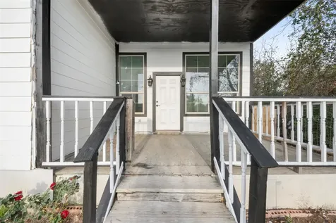 394 Rd 5102 H Cleveland TX 77327