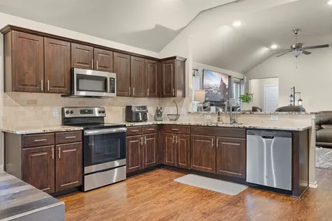 128 Dove Court Navasota TX 77868