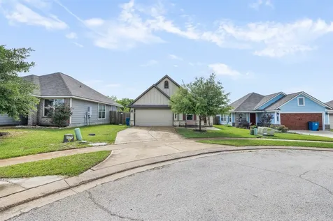 128 Dove Court Navasota TX 77868