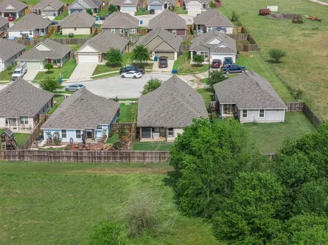 128 Dove Court Navasota TX 77868