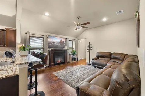 128 Dove Court Navasota TX 77868