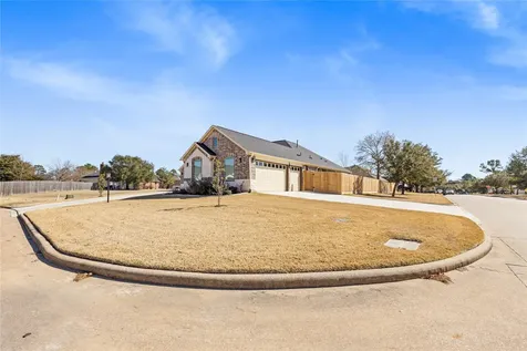 311 Bentwood Court Montgomery TX 77356