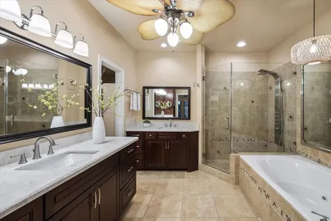 18507 Sandy Cove Nassau Bay TX 77058