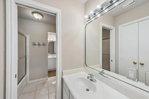 18507 Sandy Cove Nassau Bay TX 77058