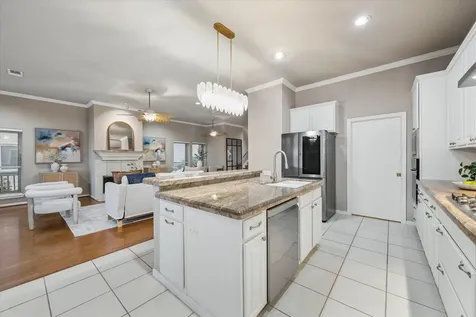 18507 Sandy Cove Nassau Bay TX 77058