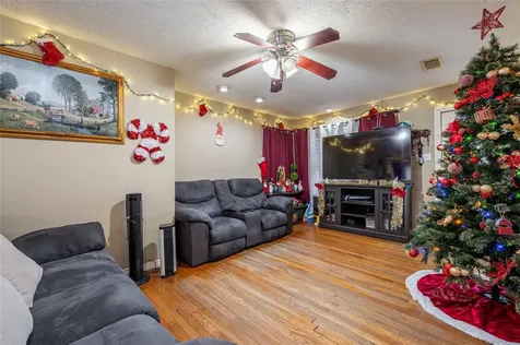 1504 Harris Avenue Pasadena TX 77506